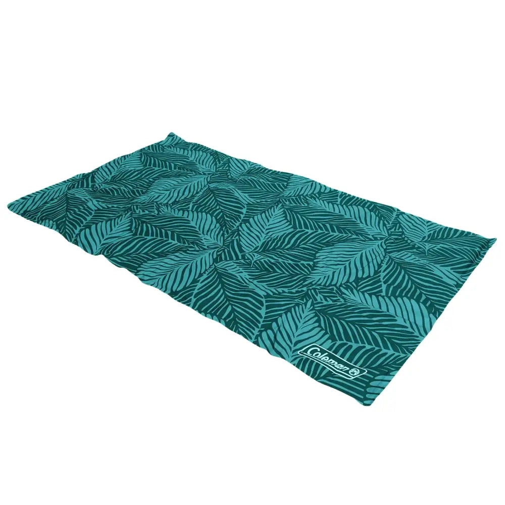 Coleman Medium Coral Botanical Pattern Reversible Cooling Mat – 24” x 30” - Navy & Teal / XL (24’’ x 36’’)