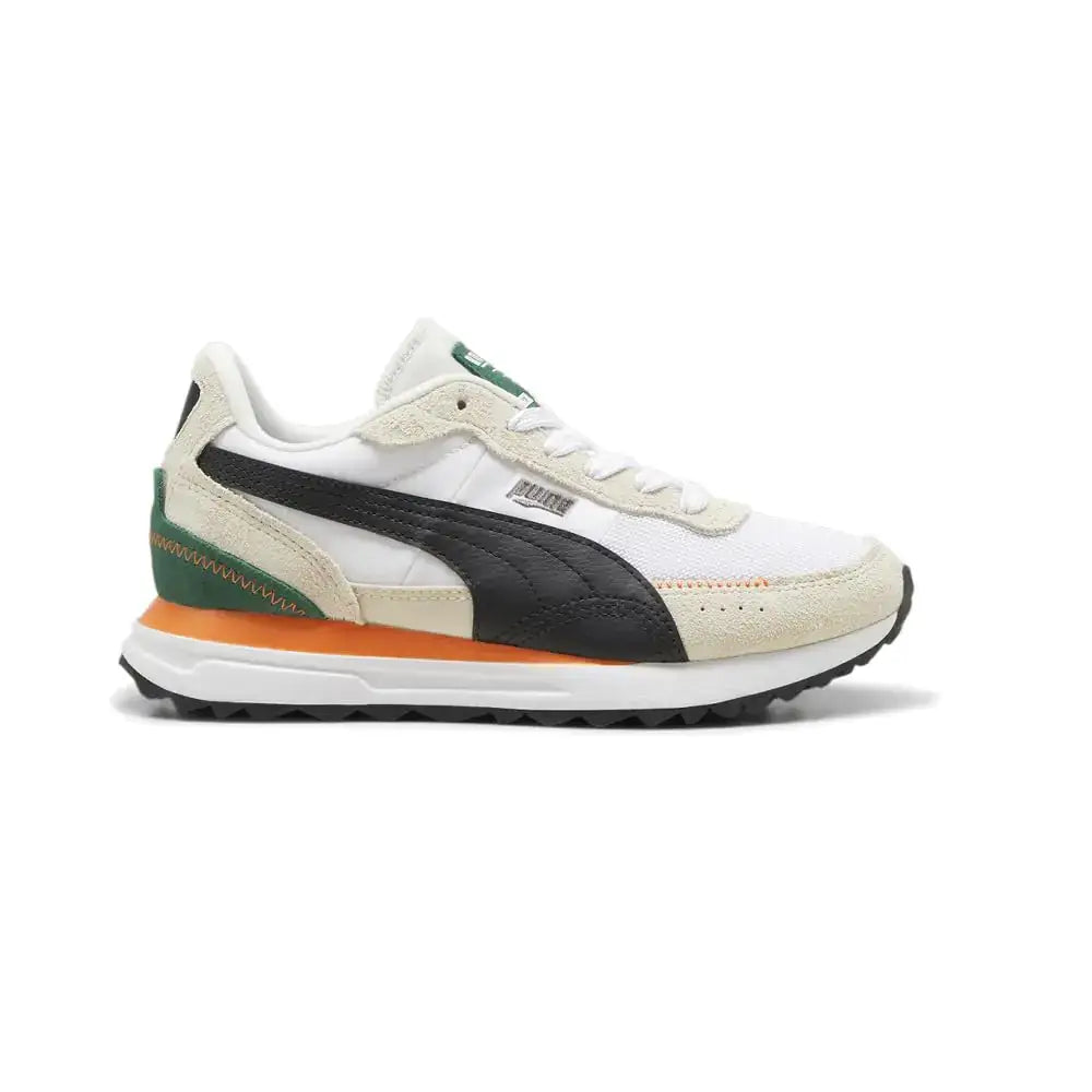 PUMA Road Rider (Big Kid) Warm White/Puma Black 4 Big Kid M - Warm White/Puma Black / 4 Big Kid