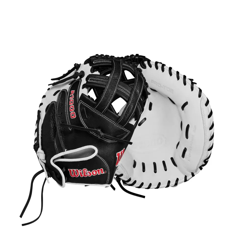 Wilson 2024 A1000® CM33 33” Fastpitch Softball Catcher’s Mitt - White/Black/Red Right Hand Throw - n/a