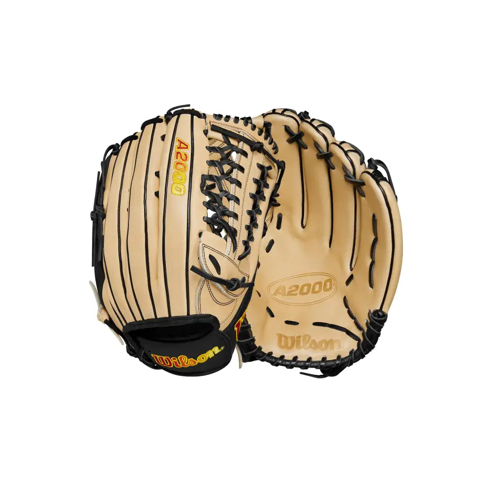 Wilson 2024 A2000 SP135SS 13.5” Slowpitch Softball Glove - Left Hand Throw Blonde/Black - Left Hand Throw