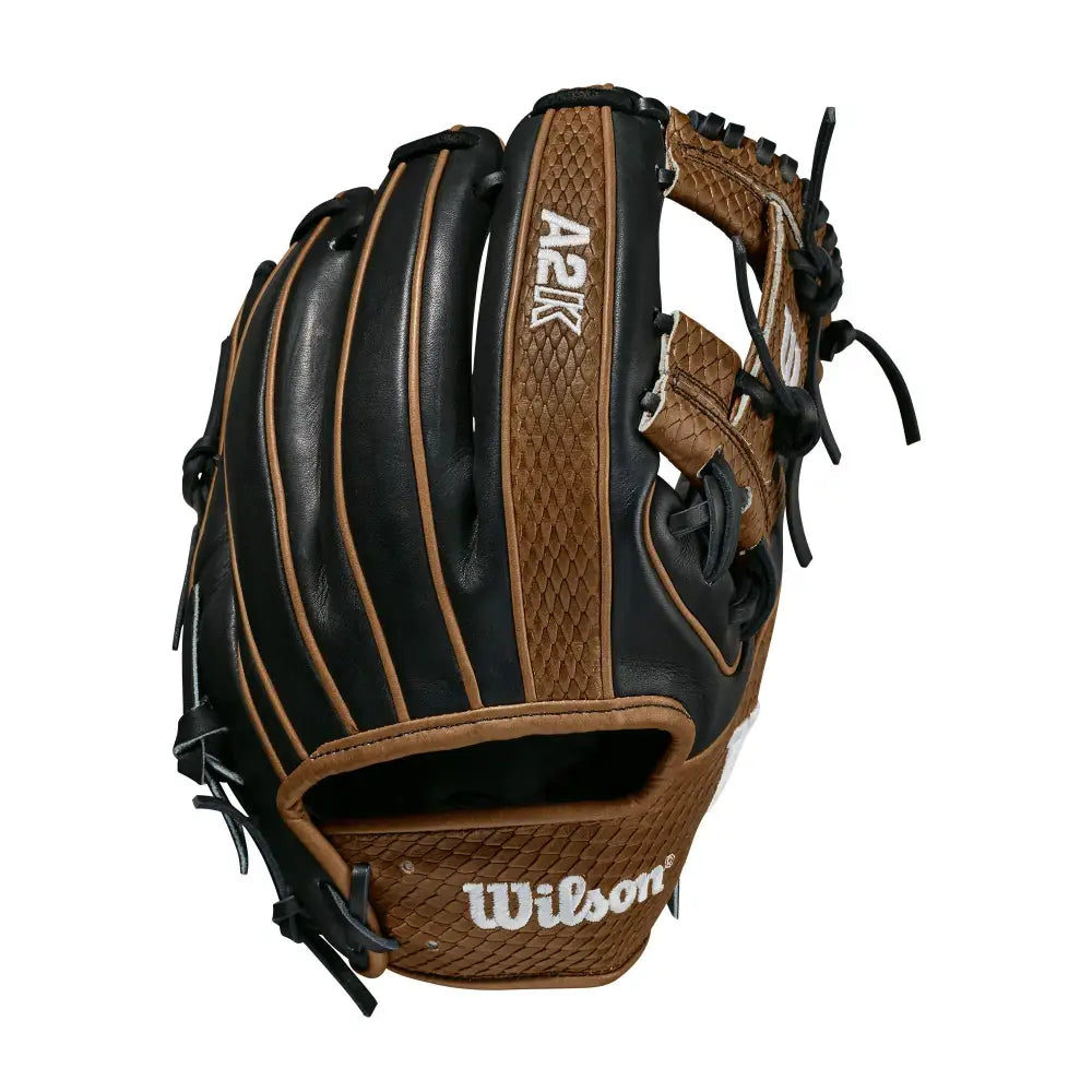 WILSON A2K 1786 11.5’’ Infield Baseball Glove - Right Hand Throw - 11.5’’ / Black/Saddle Tan